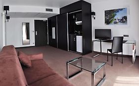 Golden Tulip Pornic Suites- Appart Hotel
